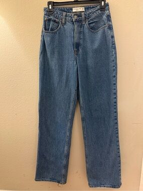 Abercrombie & Fitch Light Blue High-Rise Loose Jeans Curve Love